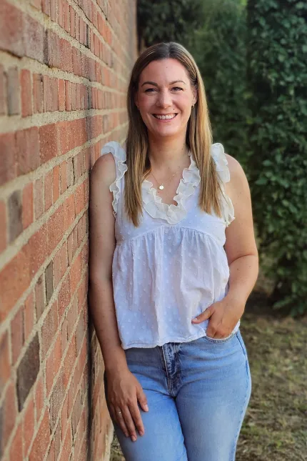 <p><strong>Alena Wiedel</strong></p>